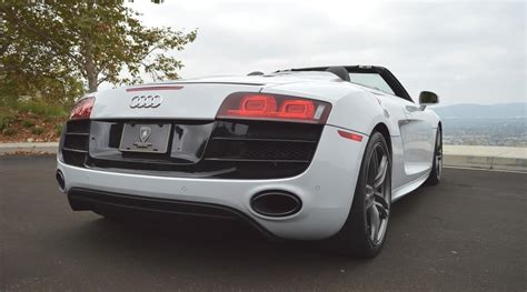 Audi R8 White Convertible - Exotic Cars