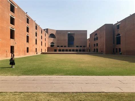 A fascinating visit to Louis Kahn's IIM Campus in Ahmedabad India.