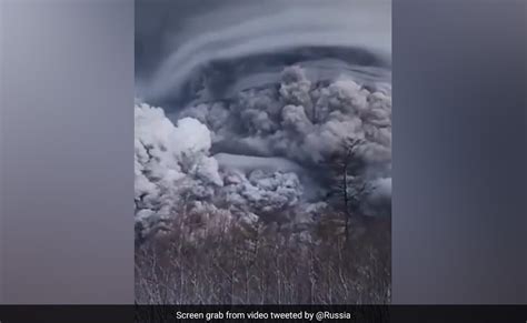 Russia's Shiveluch Volcano Erupts, Flight Warning Issued