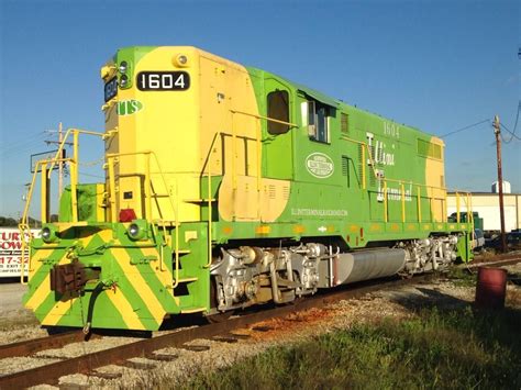 EMD GP7 | Railroad photos, Train, Diesel locomotive