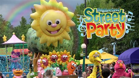 Sesame Place Parade (COMPLETE) - YouTube