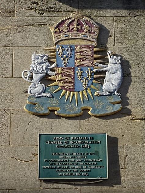 Richard III's Coat of Arms © Philip Halling :: Geograph Britain and Ireland