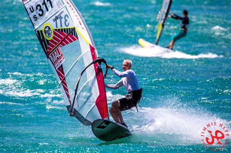 Windsurfing lessons • HST Windsurfing & Kitesurfing School