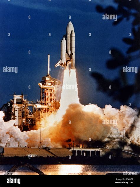 Space Shuttle Columbia Stock Photo - Alamy