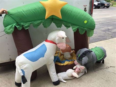 INFLATABLE NATIVITY SCENE - Currie Auction Service