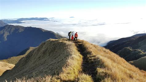 Mt. Pulag Ambangeg Trail with Food & Homestay | Private Tour from Manila