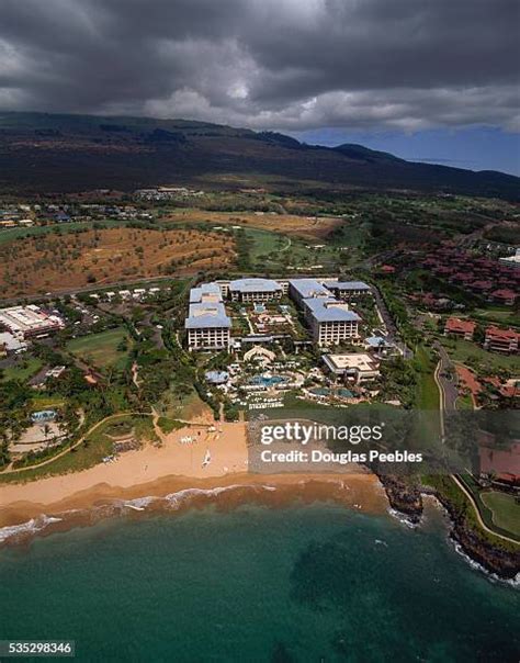 Four Seasons Hotel Maui Photos and Premium High Res Pictures - Getty Images