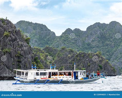 People Who Enjoy Snorkeling on Coron Island, Palawan, Philippines Nov 16, 2018 Editorial Photo ...