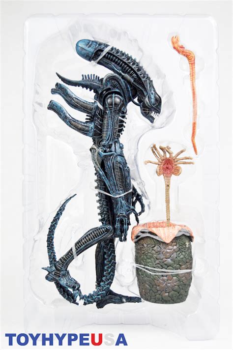 NECA Toys Ultimate Alien Warrior Figure Review