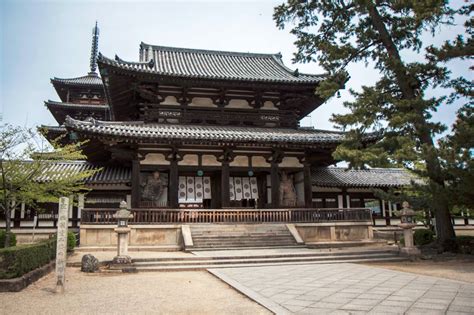 Horyuji Temple, Japan: The world's oldest wooden building | Horyuji temple, Japanese building ...