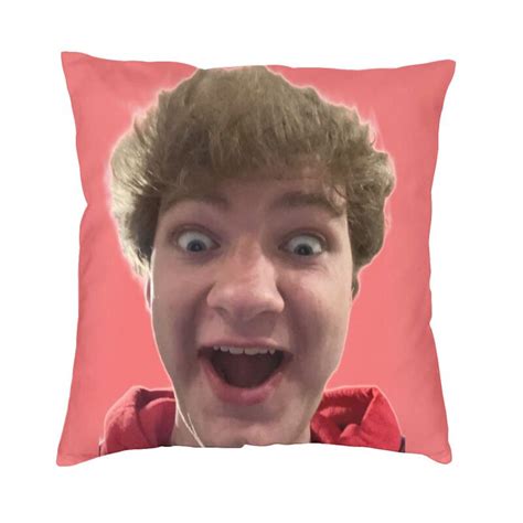 TommyInnit Pillows – Tommyinnit Surprised Face Throw Pillow | TommyInnit Shop