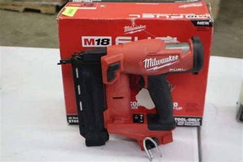 Milwaukee M18 18 gauge brad nailer - Matthews Auctioneers