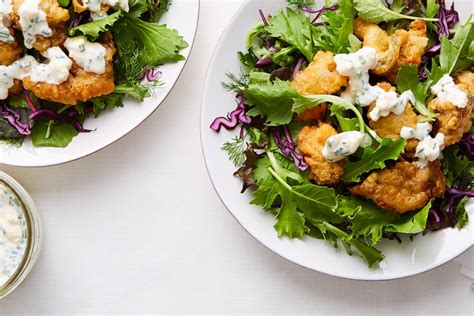 Fried oyster salad | Canadian Goodness