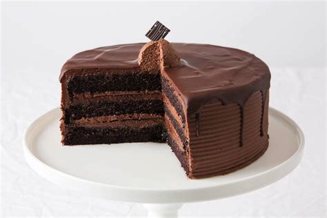 The 6 Best Birthday Cake Bakeries in Washington, D.C. - Grace & Lightness Magazine