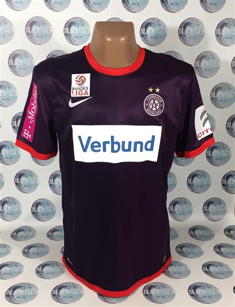 FK Austria Wien Home maglia di calcio 2012 - 2014. Sponsored by Verbund