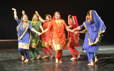 J&K artists perform at International Folk Dance & Music Festival ...