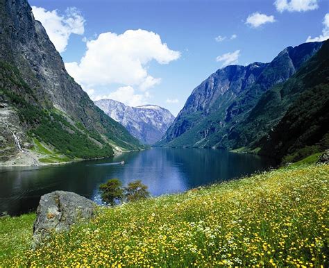 Norwegian Scenery - A2Z Wallpaper