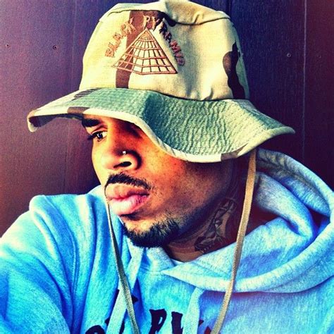 Chris Brown with Bucket Hat. | Celebs | Pinterest