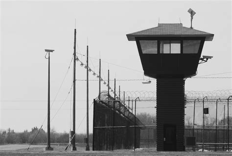 Death in Leavenworth Prison Part of an Alarming Trend - IJ