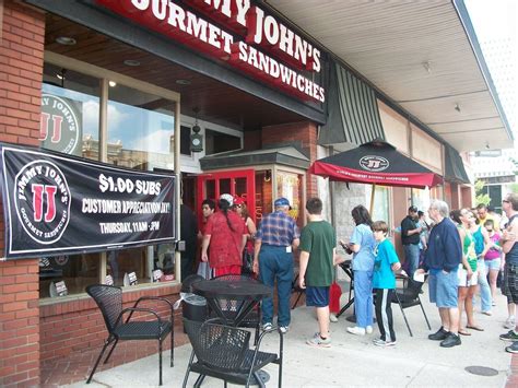 Freaky fast, freaky cheap: $1 Jimmy Johns subs draw crowds in Bay City - mlive.com