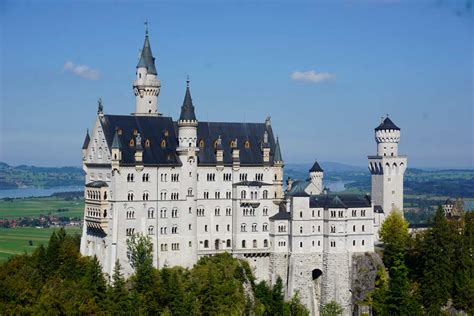 How to Visit Neuschwanstein Castle from Munich - Savored Journeys