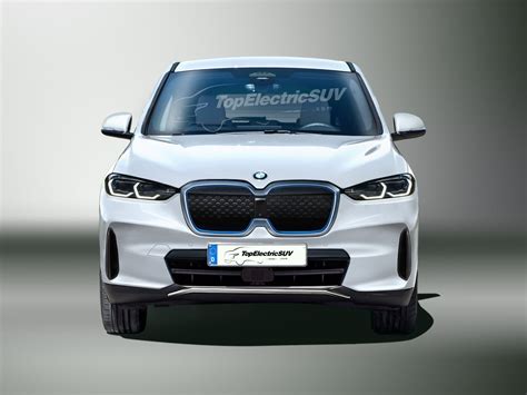 SPIED: 2023 BMW iX1 (U11) electric SUV scooped for first time