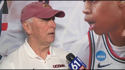 UConn coach Dan Hurley adding to lofty family legacy | fox61.com