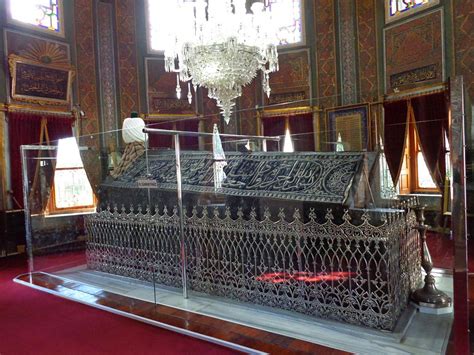 ORTHODOXY AND WORLD RELIGIONS: Why Hasn't the Tomb of Mehmed the Conqueror Been Opened?