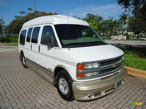 Summit White 2002 Chevrolet Express 1500 Passenger Conversion Van ...