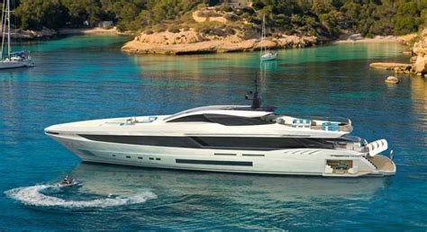 Mangusta GranSport 45 Broadens Fast Displacement Family - Megayacht News