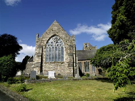 What are the most beautiful buildings in Ireland?