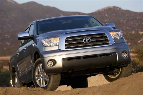 Coche del día: 2007 Toyota Tundra Crewmax | espíritu RACER