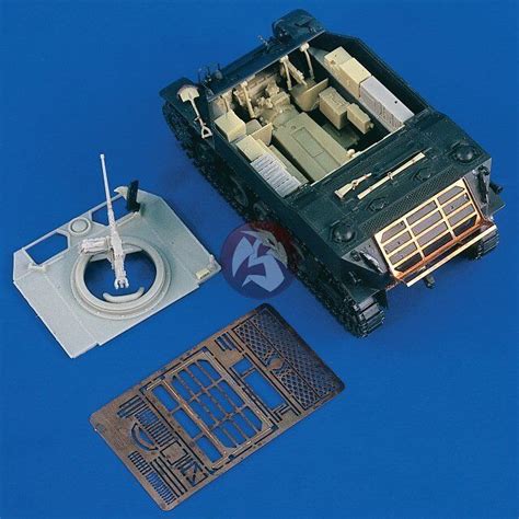 Verlinden VP 1/35 Model Military Kit M5 Recon Command Interior Exterior ...