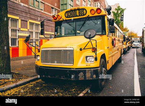 New york city school bus hi-res stock photography and images - Alamy