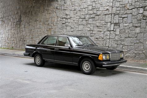 1983 Mercedes-Benz 300D | Motorcar Studio