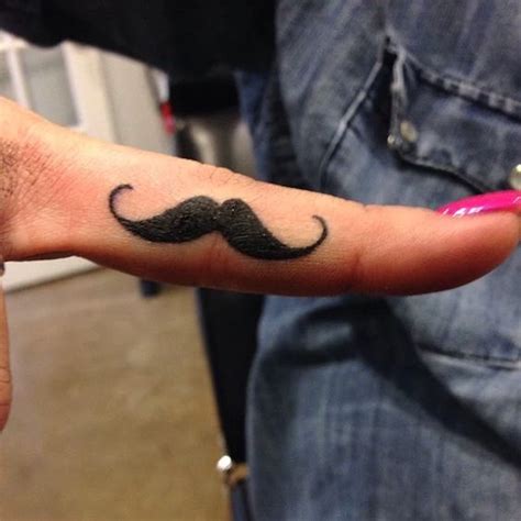 Mustache Finger Tattoo. - MELTBLOGS