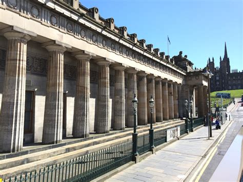 Edinburgh: Scenes from an open-top bus tour | This International Life