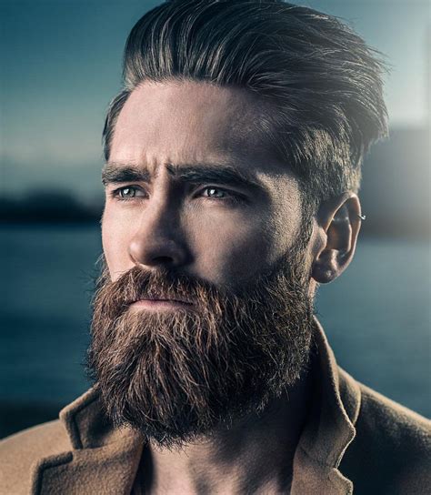 Cool Men's Hairstyles with Beards | Pelos faciais masculinos, Barba e cabelo masculino, Barba e ...