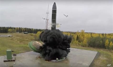 RUSSIA Deploys New AVANGARD Missiles That Can Travel At 27 T