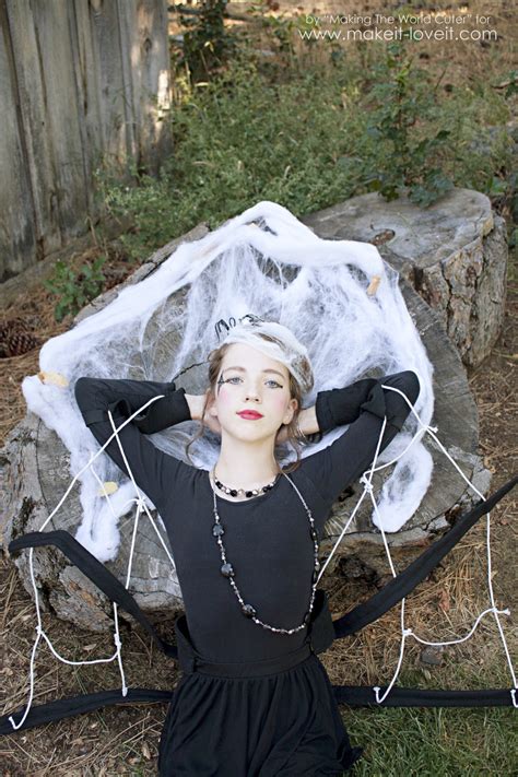 DIY Spider Costume for Tweens/Teens (or any age, really!)