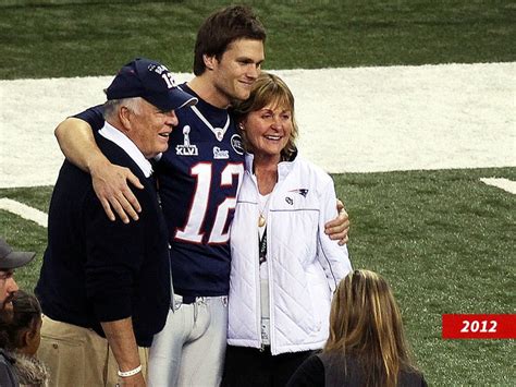 Tom Brady's Dad Was Hospitalized for COVID in 2020, 'Matter of Life ...