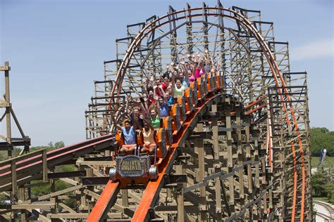 Record Breaking Roller Coaster Debuts at Six Flags Great America | Best ...