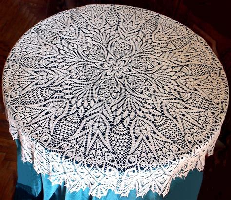 25 Free Crochet Tablecloth Patterns | Crochet table runner pattern ...