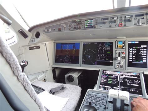 Airbus A220 Cockpit Landing - vrogue.co