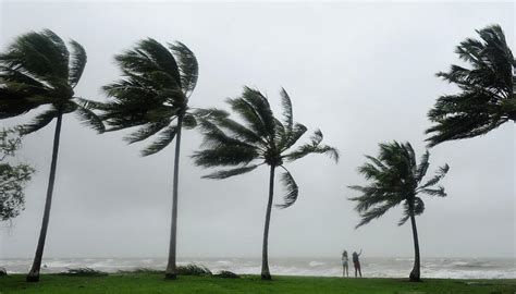 Cyclone Gita: New Zealand could face 'direct hit' | Newshub