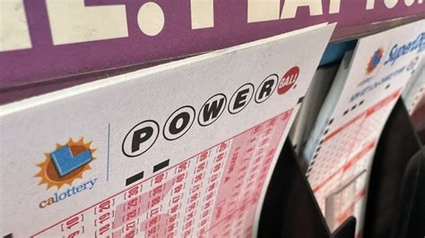 Powerball jackpot rolls up to record $1.9 billion for Monday draw