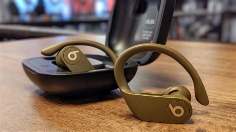 AirPods Pro vs. Beats Powerbeats Pro: Which Apple Wireless Earbuds Are ...