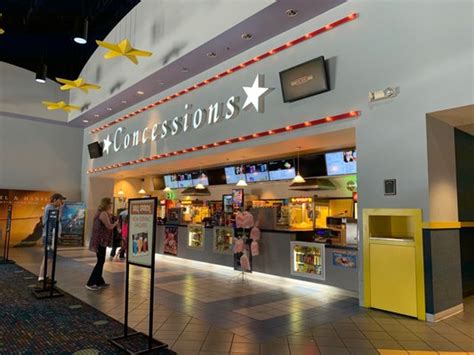 AMSTAR CINEMAS LAKE MARY - 54 Photos & 78 Reviews - 950 Colonial Grand Ln, Lake Mary, FL - Yelp