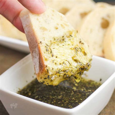 Olive Oil Bread Dip | Restaurant-Style – Erica's Recipes