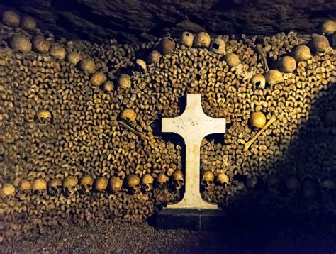 Visiting the Catacombs of Paris | A guide to underground Paris